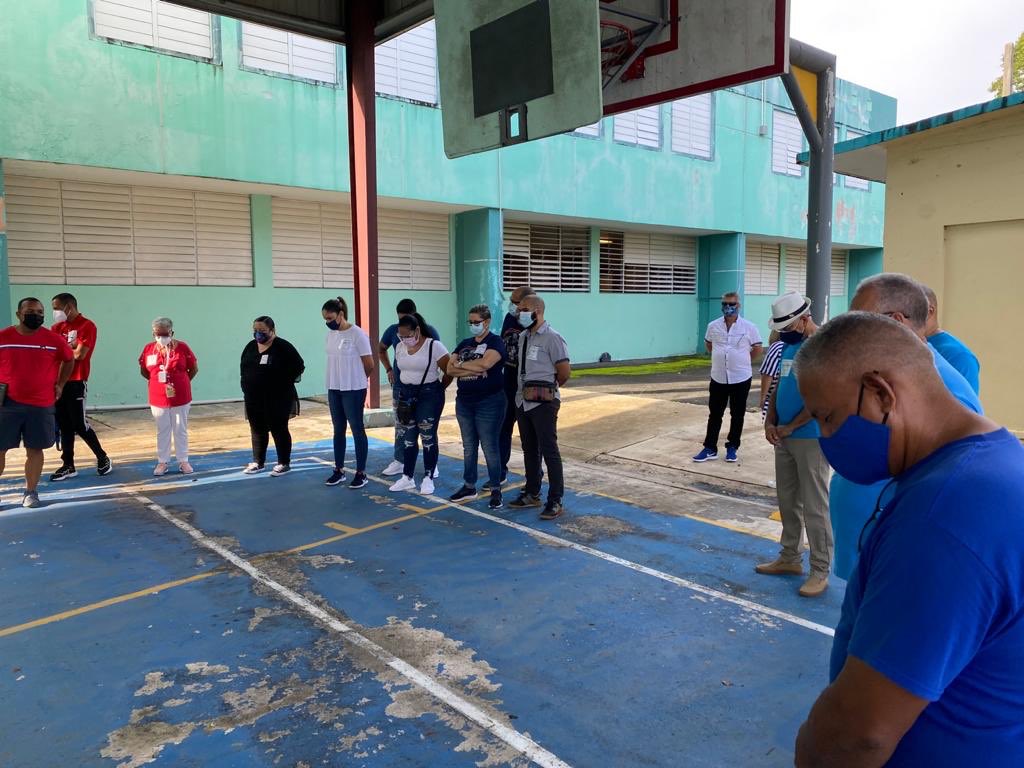 repjuniorperez's tweet photo. 🗳 [ELECCIONES] Ya nuestro ejército azul listo, nos envían estas fotos de la unidad 9 del Precinto 10. #Distrito7 #SoyParte https://t.co/daOPPRfBze