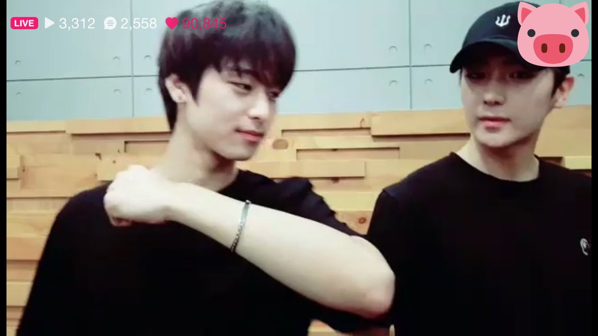 and that’s where the boyz got their matching bracelets! haknyeon and eric got them in jeju and had their names engraved on them 