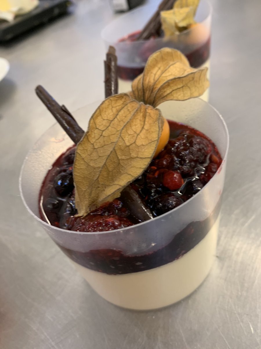 *Eat IN to Help Out*

Spotlight on our “Fine Dining Finish at Home” delivery service. 

Are you marking a special occasion or simply looking for something a little bit special to cheer yourselves up on these dark lock down evenings?  😃

🔷 3 course £21.95 
🔷 2 course £18.95