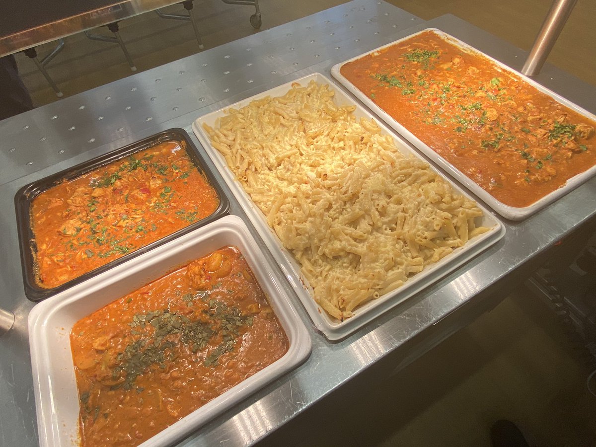 LISASURTS's tweet photo. Chicken curry with Bombay potatoes, rice and samosas  @RHA_Leeds today the kids loved it #newmenu @TaylorShawUK 🥘 https://t.co/vaL1qrNnW0