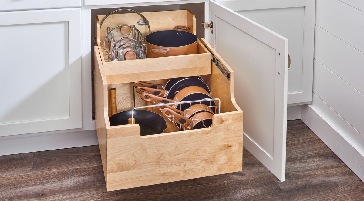 WaynecoKitchens's tweet photo. What's in your drawers? Utilize every space in your kitchen! 
Our showroom is open daily, call us to schedule an appointment at 717.225.4413
#waynecocabinetry #markcinco #toysfortots #custom #customkitchens #custombathrooms #yorkpa #supportlocal #OpeningDoors #customcabinetry https://t.co/6ku9hZUX1z