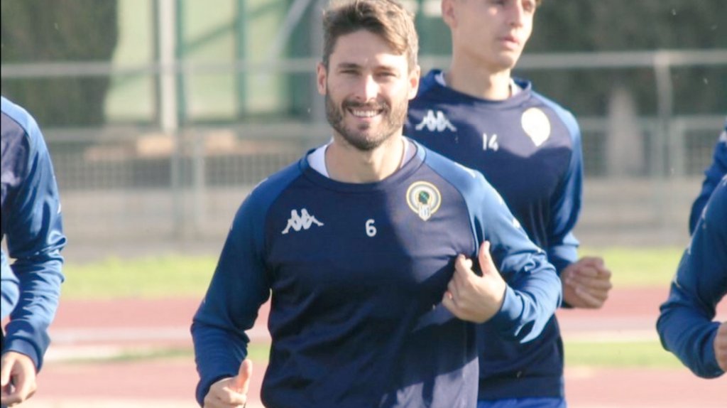 JonEriceCF's tweet photo. 3 de noviembre, día especial y marcado en el calendario.
Entre toda la situación que nos rodea siempre hay un hueco para felicitar a Jon por su 34 cumpleaños.
A nosotros aún nos quedan muchos años que felicitar y a Jon muchos que dar dentro de un campo
#felicidadesJon #felices34 https://t.co/8BpK2Uw9sm