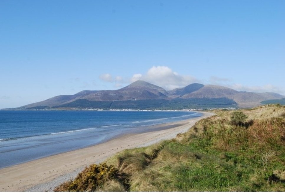 RvhedW's tweet photo. Wow !
From the km submitted we are flying 
Virtually we have hiked thro the mournes, stopped for a pint in Dublin, rambled in the brecon beacons and now tucking into welsh rarebit in Cardiff 
Still time to register email :
rvhedaroundtheworld@gmail.com
#RVHED 🤘
@BelfastTrust https://t.co/XcG0oHF0fp