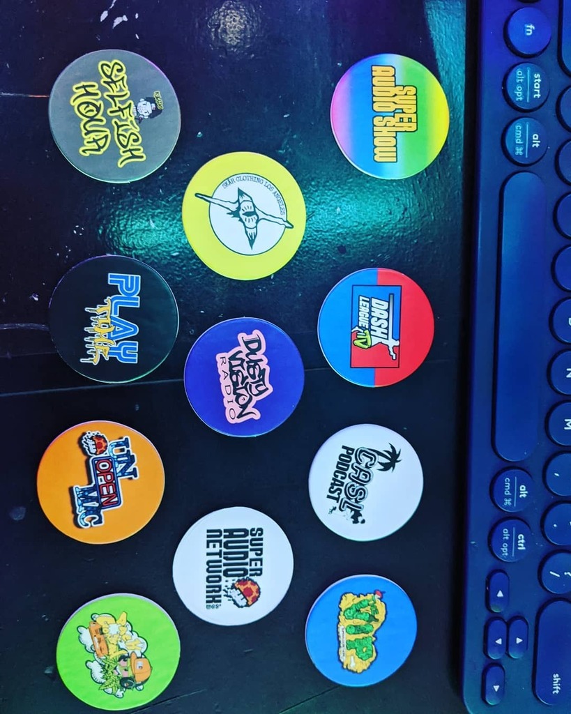 superaudionet's tweet photo. SWAG ALERT !!! HOW MANY PODCAST GOT THERE OWN POGS !!!!! WE DO !!! 10 PCS SETS AVAILABLE !!!!
HMU !!! #superaudiobrothers #superaudioswag #superaudiobros #superaudionetwork https://t.co/RSYVoeiq1p https://t.co/TLd5Y5X2le
