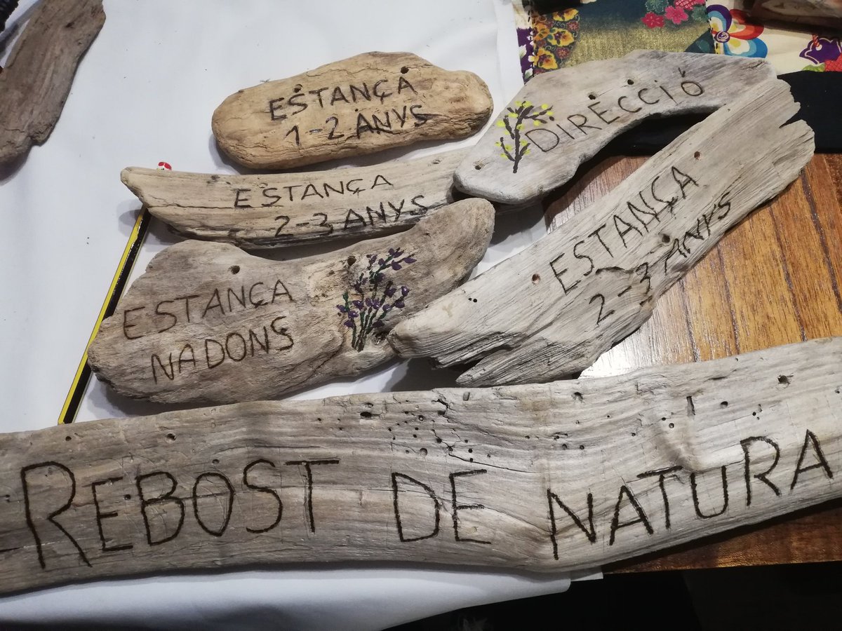 EBMBelluguets's tweet photo. Detalls de porta #Fusta #Materialnatural #MaterialDeFora #ObjectesDelMar @edupalafrugell @suaracoop https://t.co/sA65zAv0or