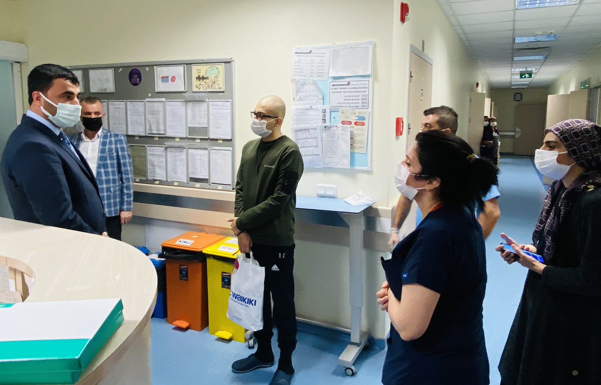 MHP Malatya il başkanlığı olarak Lösemili çocuklar haftası nedeniyle tedavi gördükleri hastanede kardeşlerimizi ziyaret edip hediyeler takdim ettik.”Lösemi bulaşmaz Sevgi bulaşır”<a href="/E_SemihYalcin/">E. Semih Yalçın</a> <a href="/MehmetFendogluu/">MEHMET FENDOĞLU 🇹🇷</a> <a href="/losev1998/">LÖSEV</a> #Lösemiliçocuklarhaftası