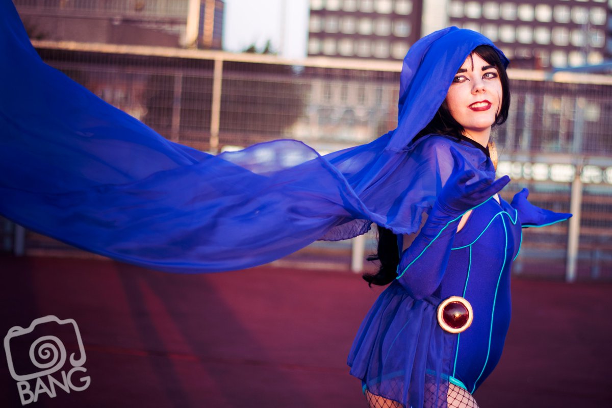 RizzyBerrycos's tweet photo. " This is me getting pissed off" 
 #Raven #Ravencosplay #Cosplayer #BombShell #BombShellRavencosplay #Bombshellcosplay #Dcbombshell #Sexycosplay

Photo by: https://t.co/4NhyBjzxlI https://t.co/O8W9GRut82