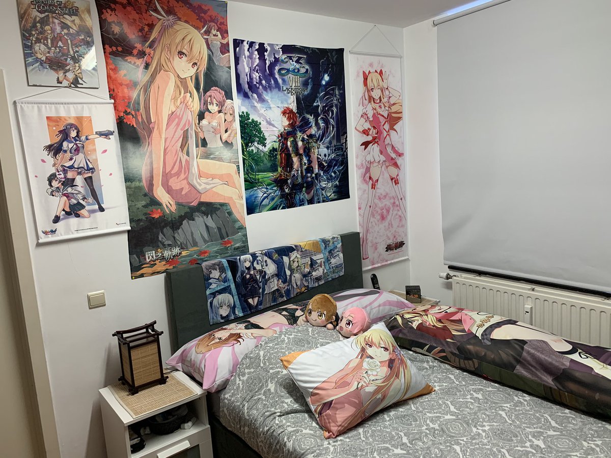 MaxTheEcchitaku's tweet photo. Found this nice sen2/CS2 wallscroll of Alisa playing Lacrosse on a JP store for a decent price so why not xD Now my room is even more filled with Alisas lol :3 #TrailsofColdSteel #TrailsOfColdSteelIV #ToCS3 #ToCS2 https://t.co/359QGWVc3s