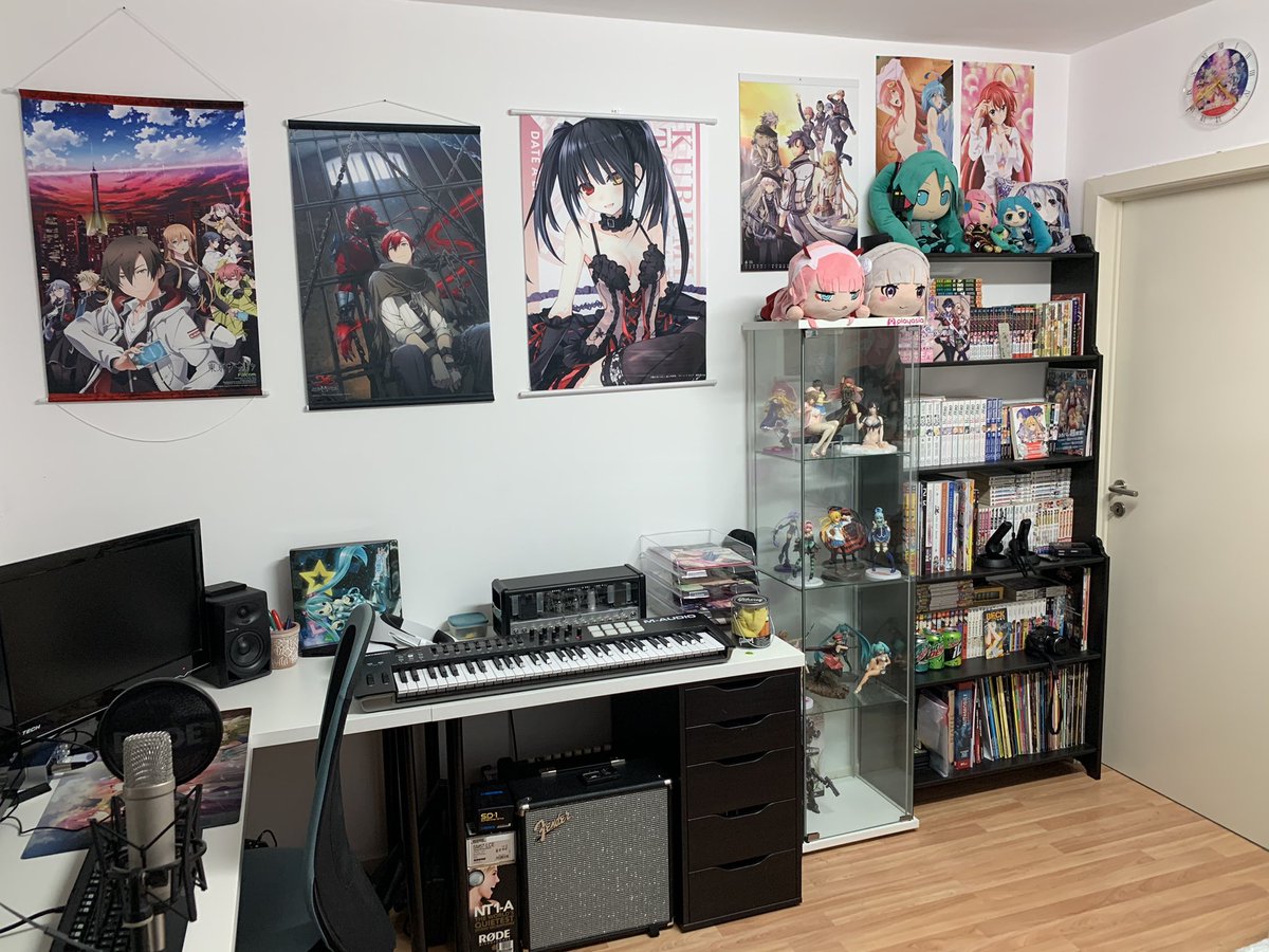 MaxTheEcchitaku's tweet photo. Found this nice sen2/CS2 wallscroll of Alisa playing Lacrosse on a JP store for a decent price so why not xD Now my room is even more filled with Alisas lol :3 #TrailsofColdSteel #TrailsOfColdSteelIV #ToCS3 #ToCS2 https://t.co/359QGWVc3s