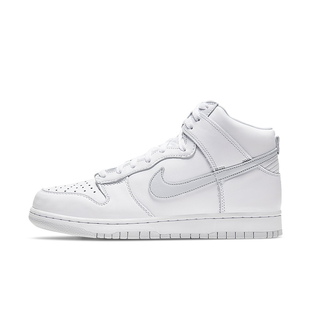 insanebrawlz's tweet photo. Official Images: Nike Dunk High “Pure Platinum” https://t.co/one9Ig1TOa