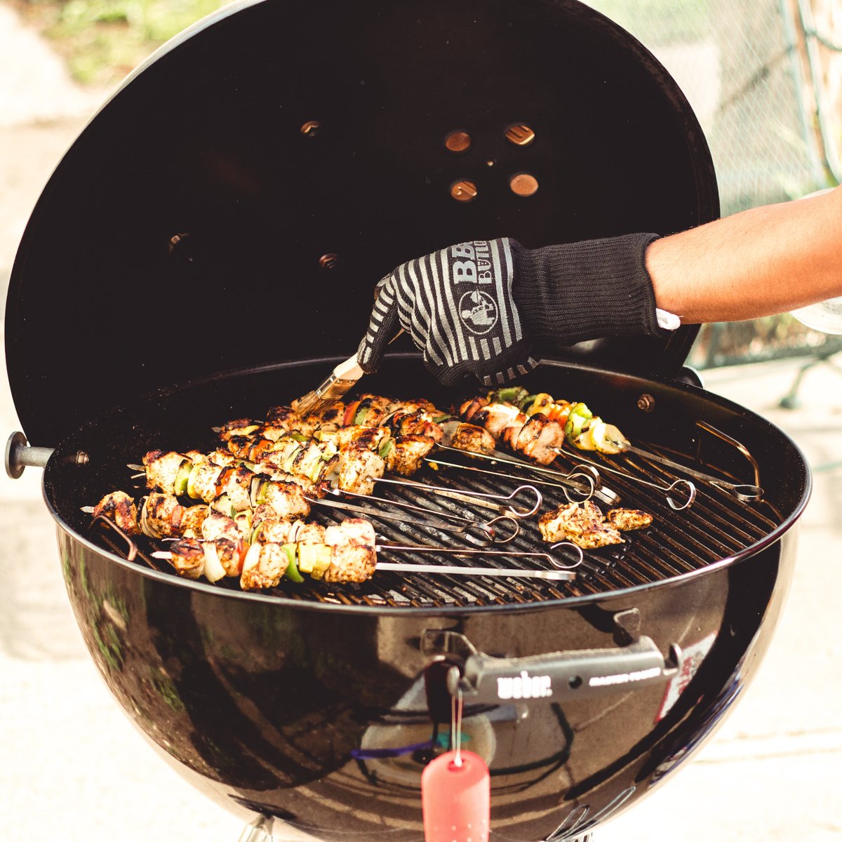 SmokeGears's tweet photo. Best Grill Cleaning Tools Review: https://t.co/cFkSxDWY2Y
#grillcleaner #grillcleanerbrush #grillcleaning #grillcleaningtool #smokegears #BBQLife #BBQ https://t.co/YtjkqlapXE
