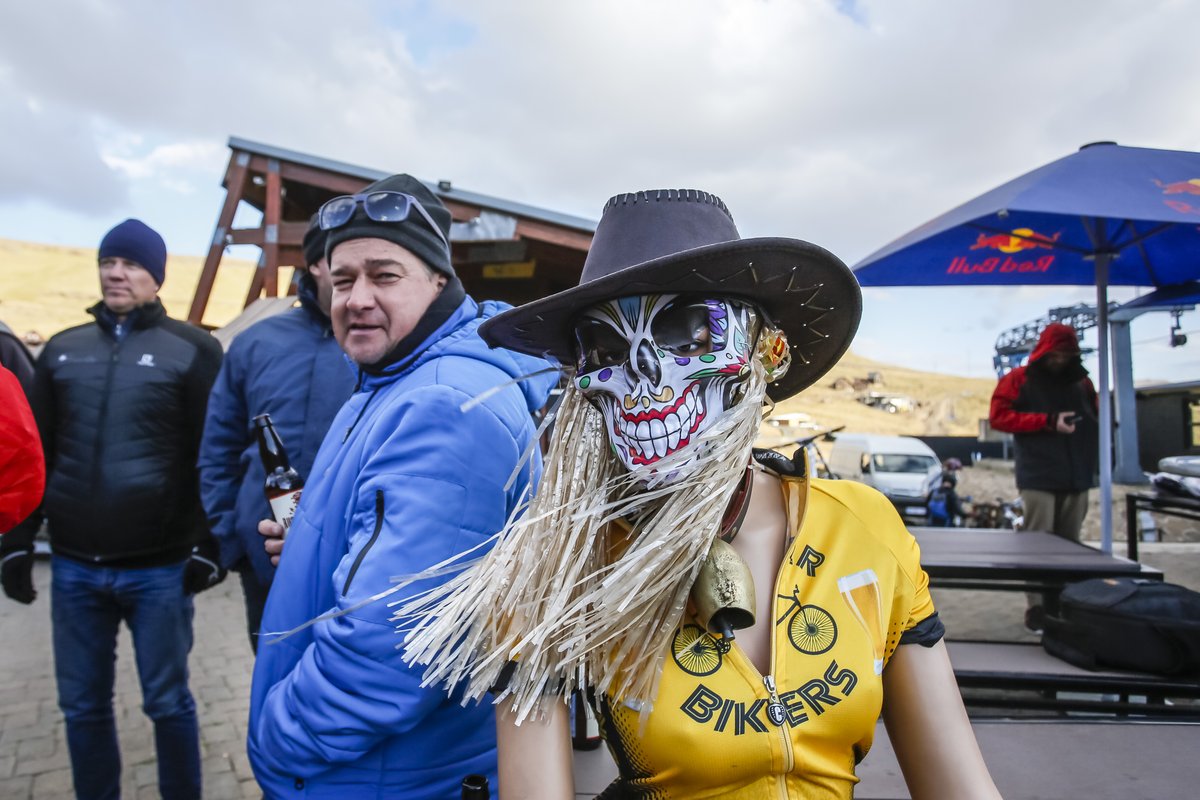 Since we didn't get to celebrate Halloween at CrankChaos this year, we want to giveaway this sick #CrankChaos2019 merch to THE BEST DRESSED. 

All you have to do is show us what you dressed up as for Halloween 👻

Ready, Set ... GO!