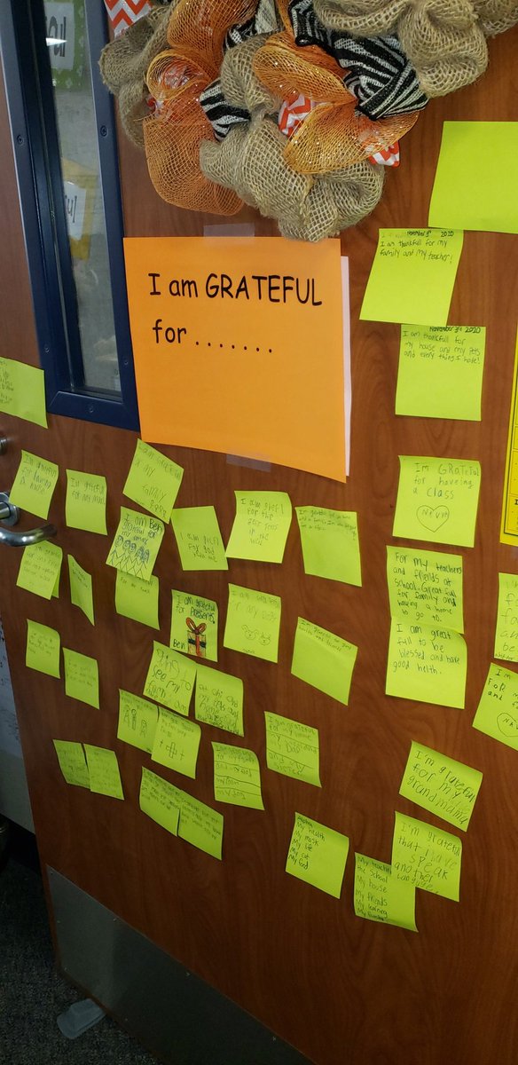 I love this gratitude wall Mrs. Heald's class made to go along with our trait of the month ♥ #MISDLivesKind #MinshewStrong <a href="/heald3rd/">Tracey Heald</a>