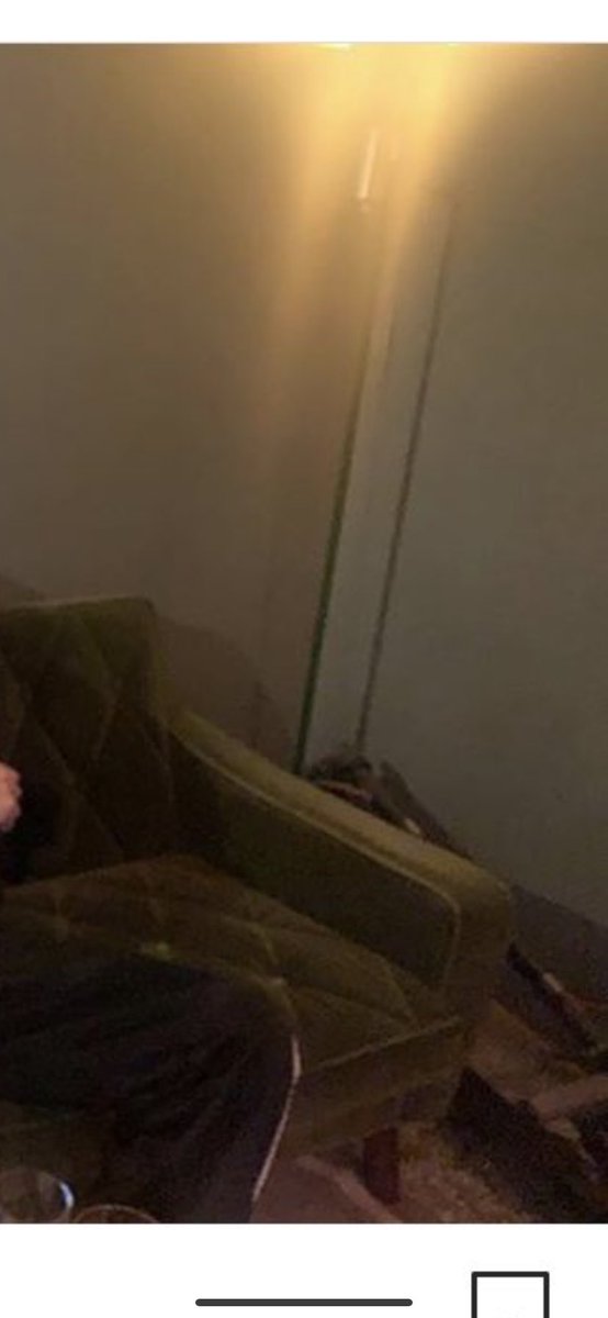 bomb_Large's tweet photo. 에엥? 🧐🥰🤪🥰🍟🛴 https://t.co/MuiSU2rqAw