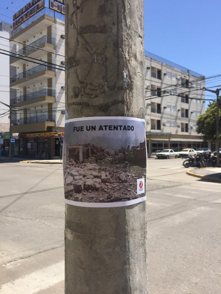 JRriotercero's tweet photo. Años distintos y mismas realidades. Hoy nos encontramos nuevamente como pueblo unido en lucha por Memoria, Verdad, Justicia y la Reparación Histórica que Río Tercero necesita para cerrar heridas. https://t.co/ShOcvzh687