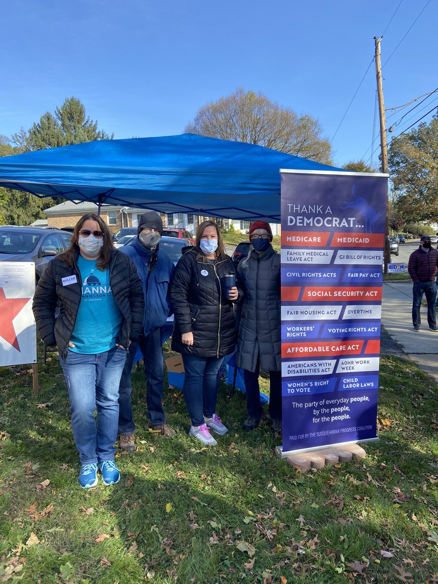 alissa_packer's tweet photo. It’s a beautiful day to vote Trump out and elect progressives like @shannaforPA in. #votetodaypa #CountEveryVote https://t.co/JFZfldzNqt