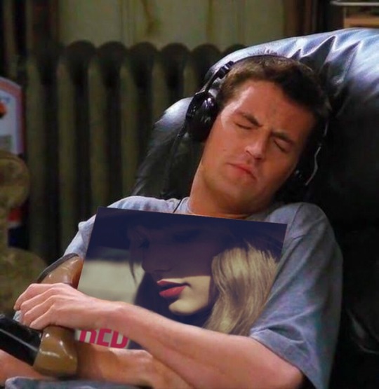 AccioTolkien's tweet photo. 🌟 Cita y responde 🌟

¿Cuál es el álbum que, para vos, no tiene ningún skip?

I’m voting for Taylor Swift for Artist of the Year at the #AMAs https://t.co/0u2g0KVqdn