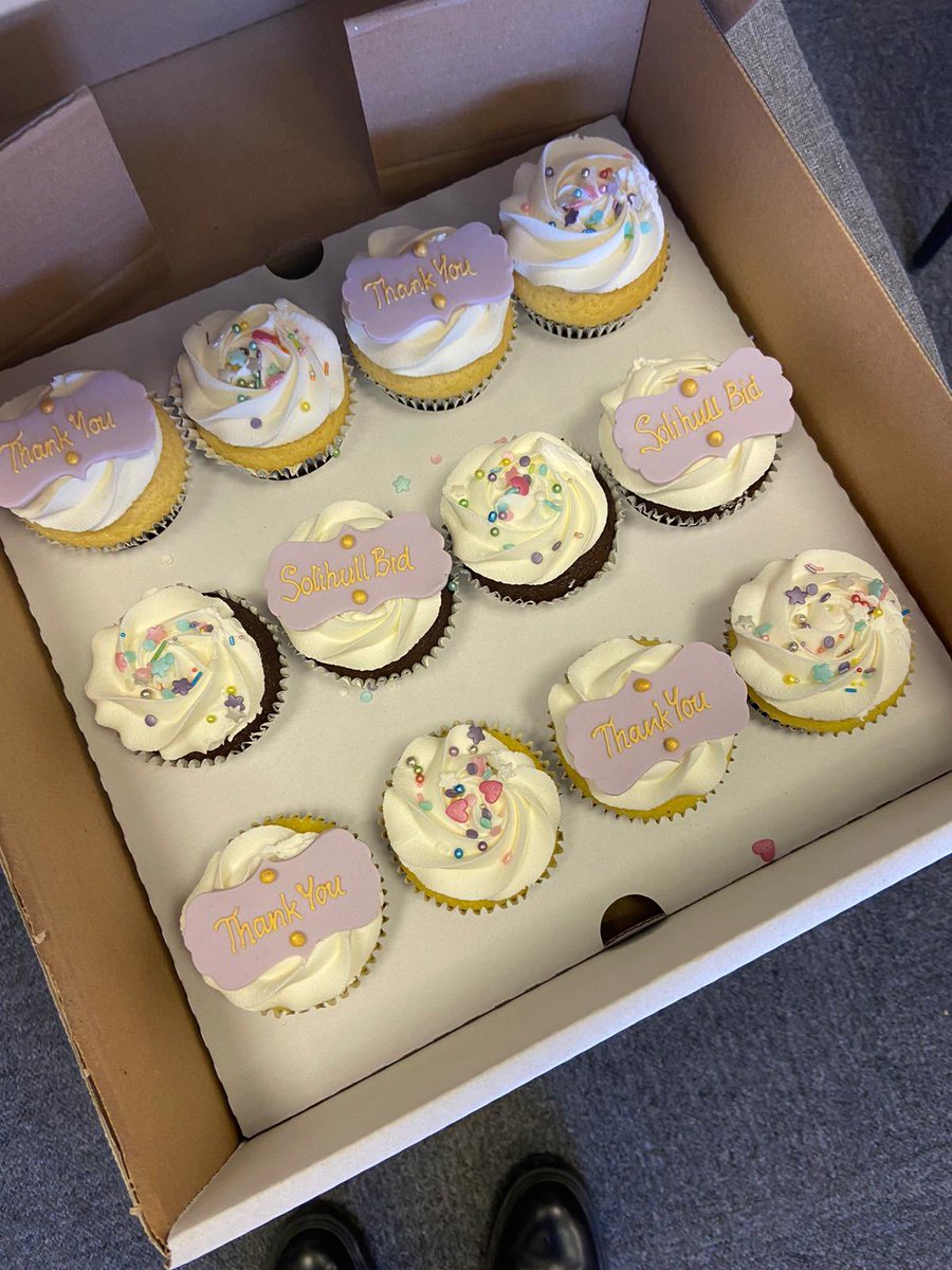 SolihullBID's tweet photo. Thank you to @IMProps for these wonderful cupcakes from @cakesinsolihull in @MellSquare_UK!

It’s always nice to know our work is appreciated and making a difference 😀 #ShopSolihull #SupportLocal https://t.co/vqRISx3AFQ