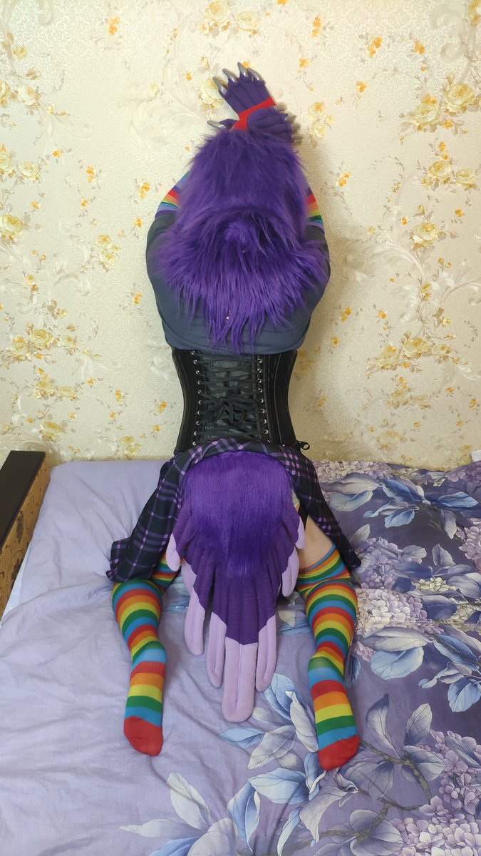 AilloTusk's tweet photo. I had fun dressing up last time, so i decided to do it again. It started pretty harmless :3 Tomorrow gonna post second, more spicy part :p
#furry #fursuit #Fursona https://t.co/IBWmbqwJvX