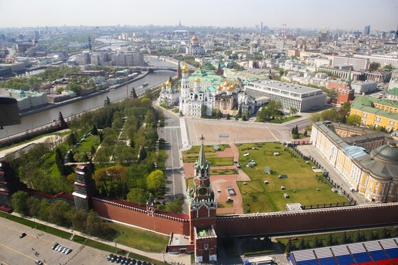 Кремлевские высоты. Московский Кремль сверху. Московский Кремль с высоты птичьего полета. Московский Кремль с высоты. Московский Кремль вид сверху.