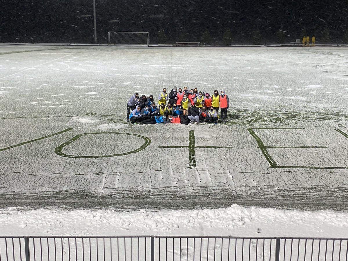 ColgateWSOC's tweet image. Happy to report our whole team has submitted their ballots and made our voices heard. Today’s the day people! #vote
