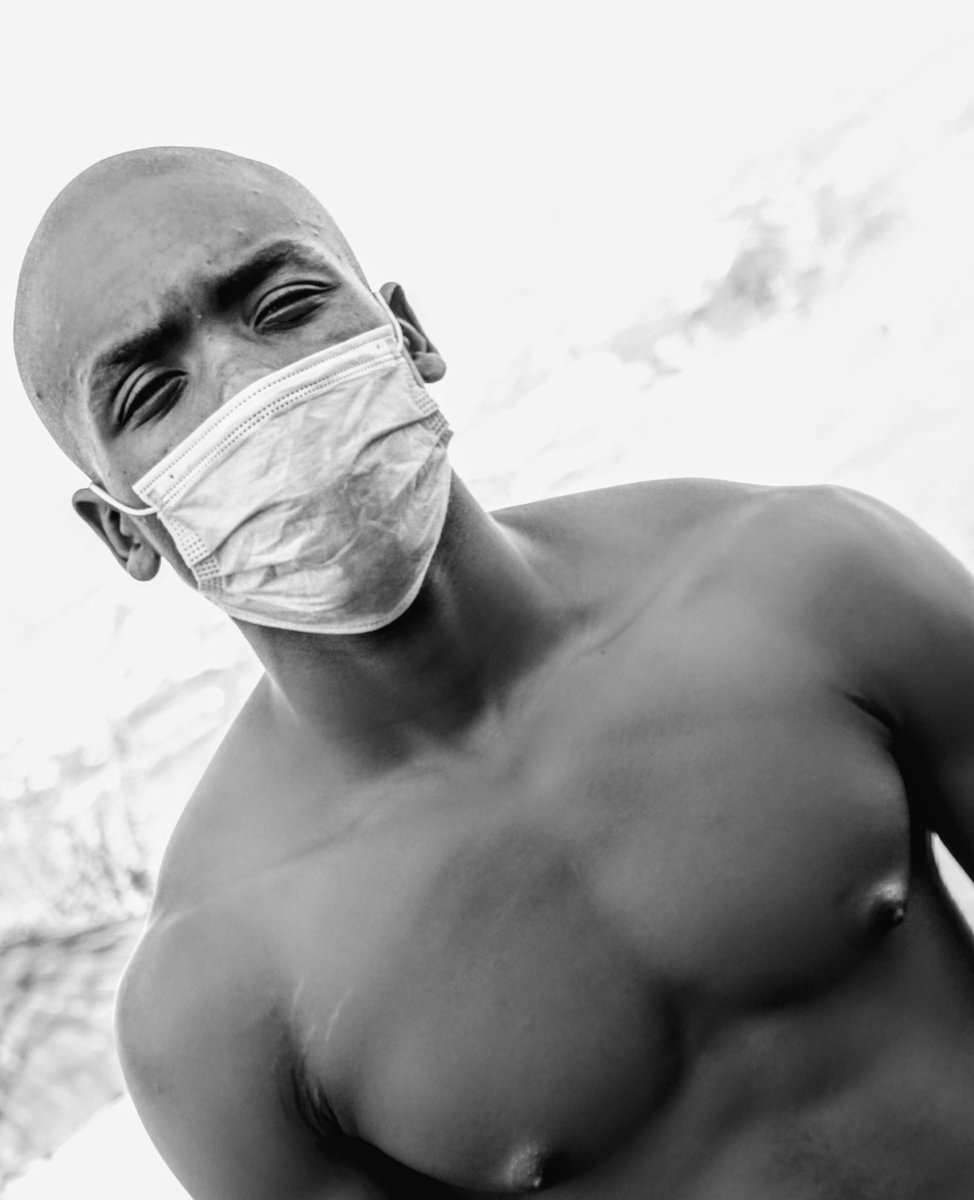 SimgivenS's tweet image. Don't ever compare ur life with someone who is Rich