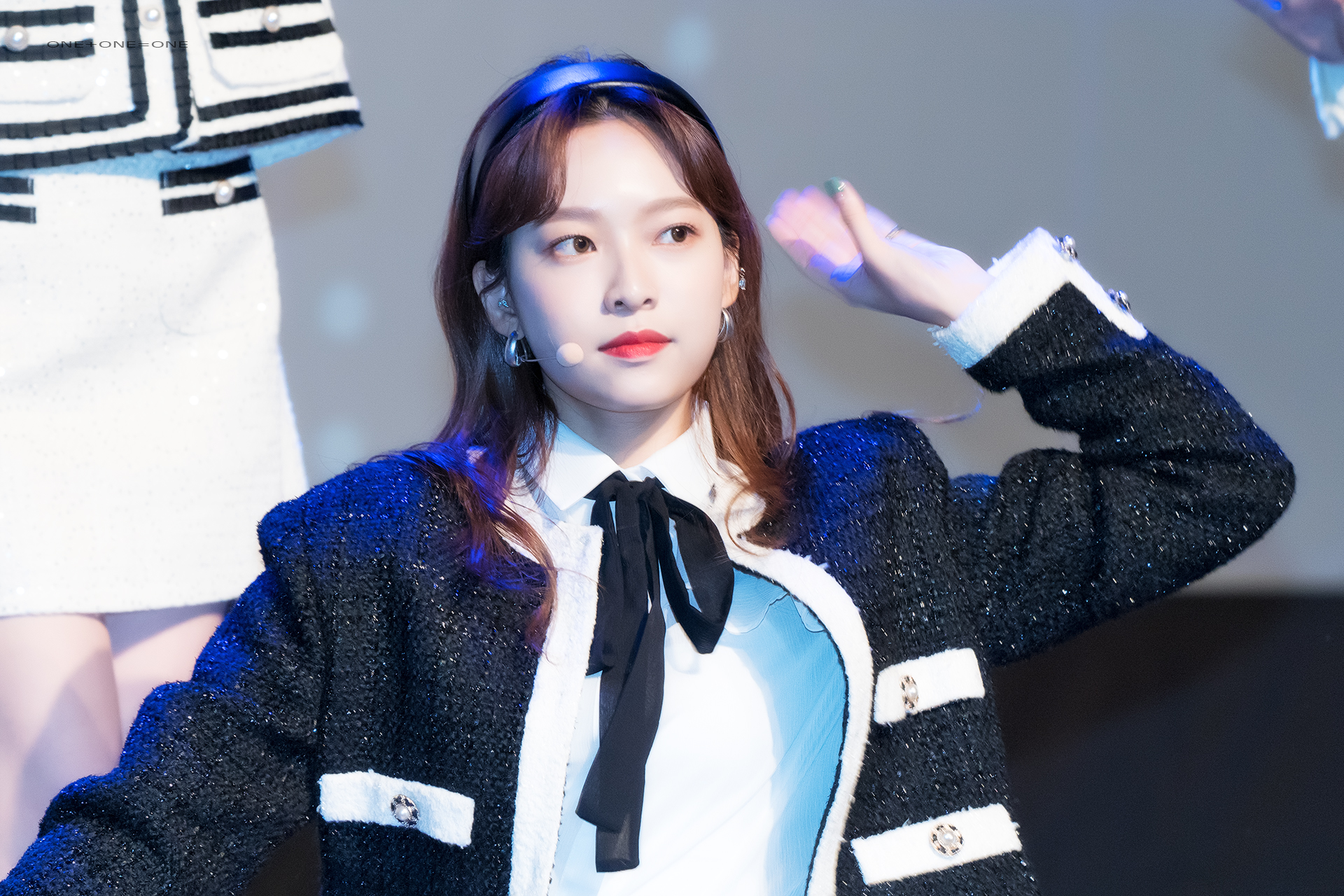 El6Nco4U8AIsAC0.jpg:orig