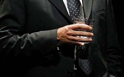 raúl esparza's hands, a thread