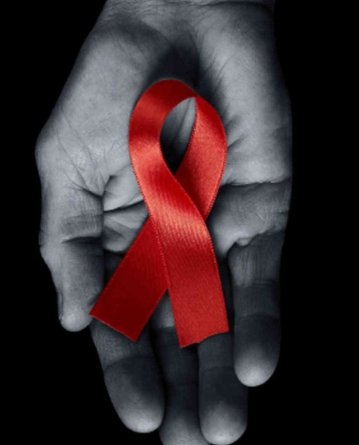 RComm3724's tweet photo. South Africa is one of the highest HIV prevelance rates and the reason for that is biological and social, including the high rates of poverty, unemployment and teenage pregnancy. This health issue it has killed 7.7 million people and still people are getting infected. https://t.co/7wDPsxYnvX