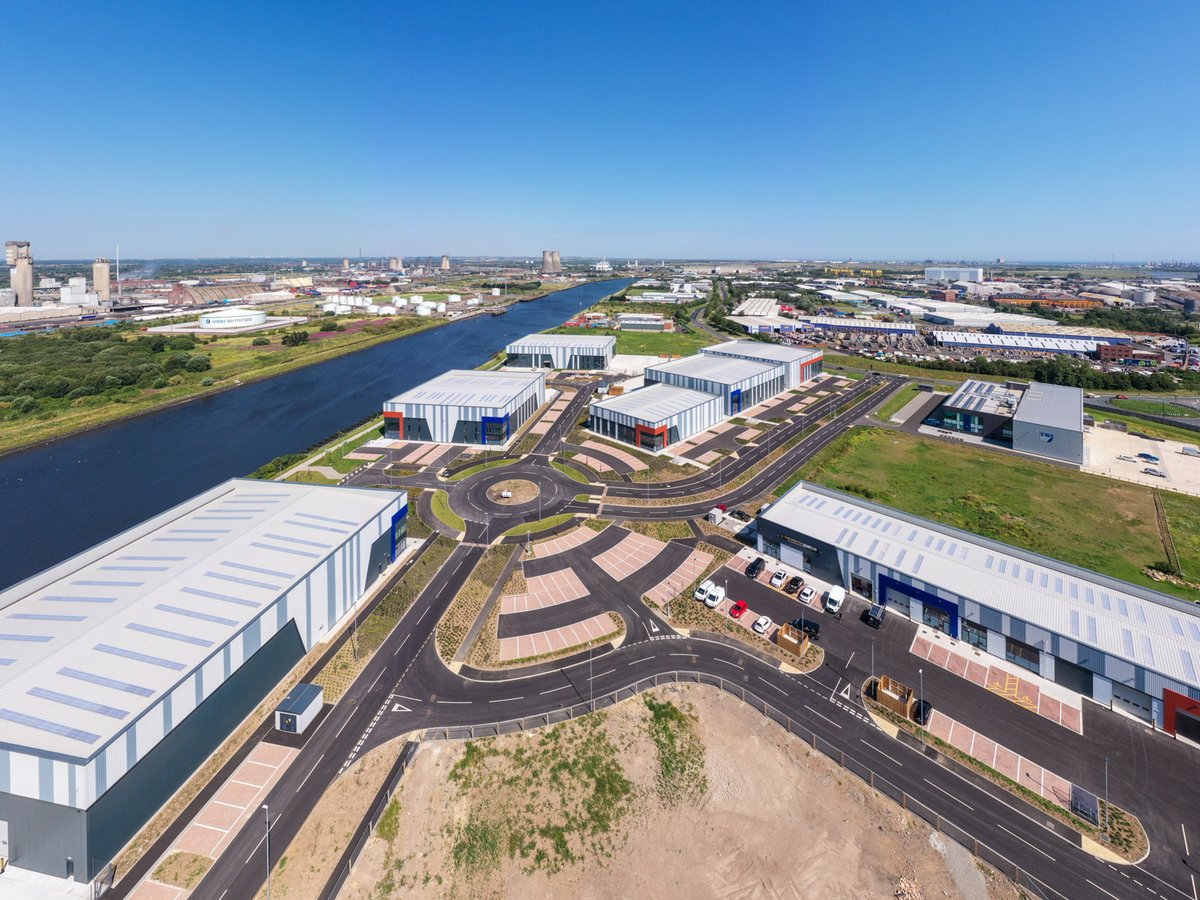 investmbro's tweet photo. Here's something to shout about! 📢 @MbroCouncil has delivered on its promise to provide more investment &amp; jobs to Middlesbrough.👍

Now occupied in 2020- 

✅97% of @CentreSquareMB Building 1
✅68% of @CentreSquareMB Building 2
✅33% of units at @TeesAmp 
https://t.co/mKDULw7PUr https://t.co/EJW6pP1qqp