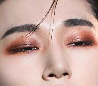ateezent's tweet photo. no one wears eyeshadow like san of ateez does 

#MAMAVOTE #ateez https://t.co/51Iy8ToMfZ