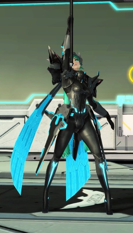 Ultima 先週のスクラッチで新しく追加された長杖ポーズのロビアク 一年前に出場した感謝祭のコスプレコンテストでなんか似た ポーズしてたw