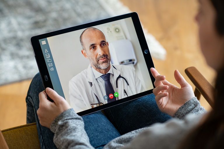 fgverdejo's tweet photo. La telemedicina se venía utilizando tímidamente para llegar a lugares aislados. Pero con la actual pandemia su uso se masificó a niveles nunca vistos. Y en @VertivLATAM estamos conscientes d aquello, por lo que venimos trabajando con nuestros socios. 
👉 https://t.co/PAsSocWUNn https://t.co/vre5Es83jn