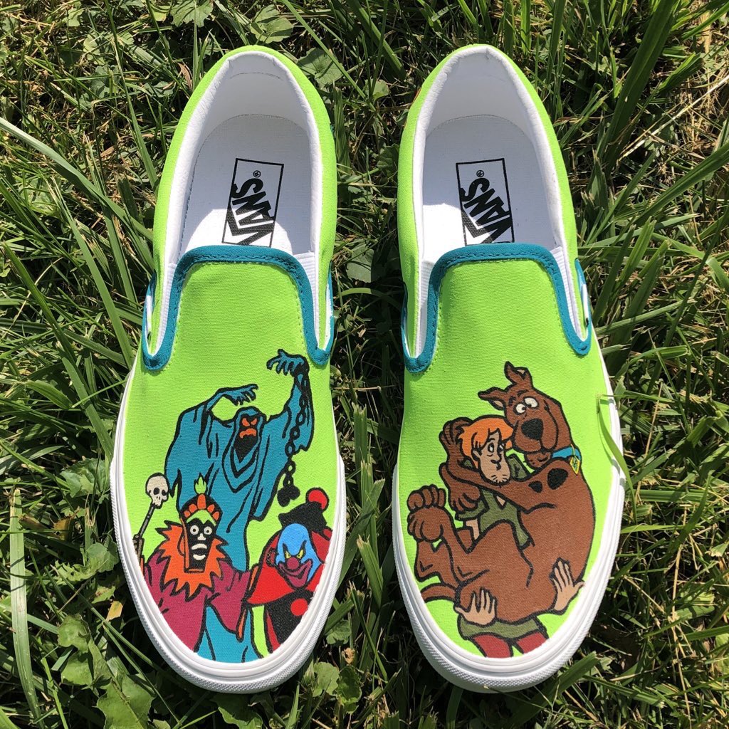 FadedFairieArt's tweet image. Hello! I’m Emmelie, an acrylic artist 🧚🏻 I make custom shoes, bongs, funko pops and more. If you are interested in a custom please feel free to dm me or browse my shop! 🌸🦋✨ I’m currently running a 10% off coupon code “THANKYOU10” over there as well! 
fadedfairie.com