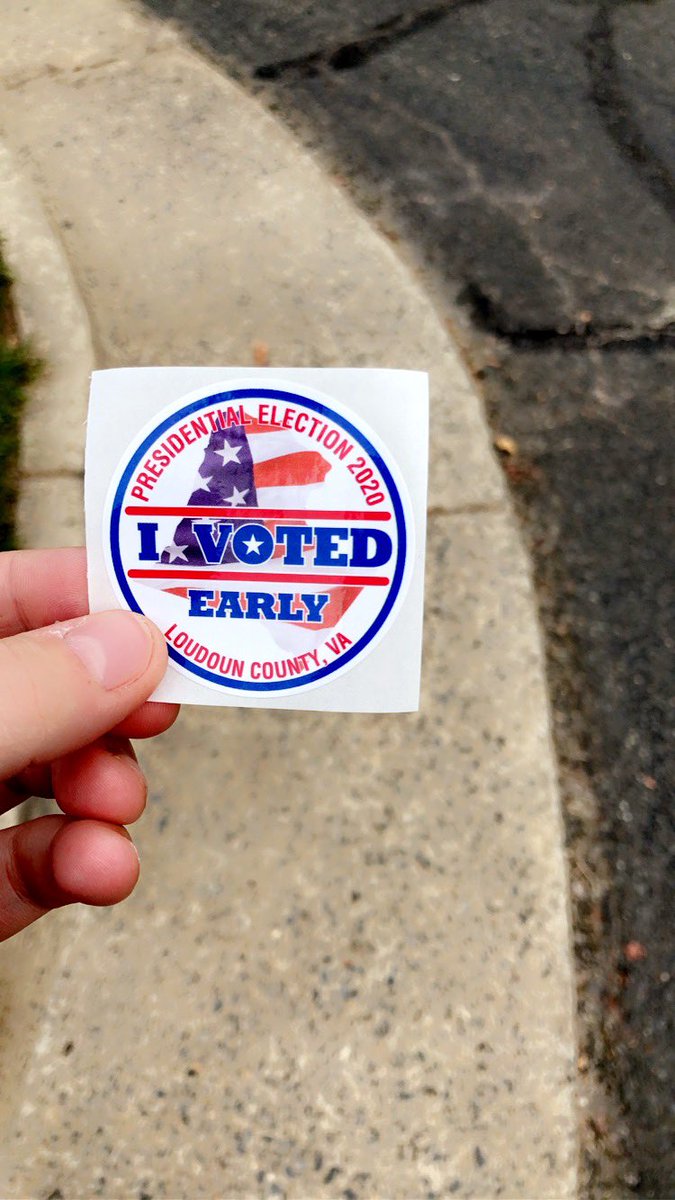 AinsleySteger's tweet photo. VOTE VOTE VOTE!! #EDUC300 #02Fall20 https://t.co/yp8S4hnjWG