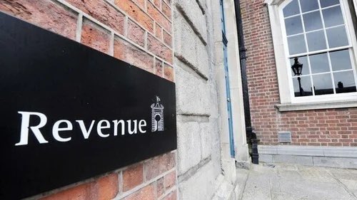 Donegal_ie's tweet photo. Revenue have today announced that businesses can now register for the COVID Restrictions Support Scheme (CRSS) via ROS. The scheme provides grant funding of up to 5k per week, depending on previous turnover. See https://t.co/zG9PlxF1Sp https://t.co/4peFfKcza8