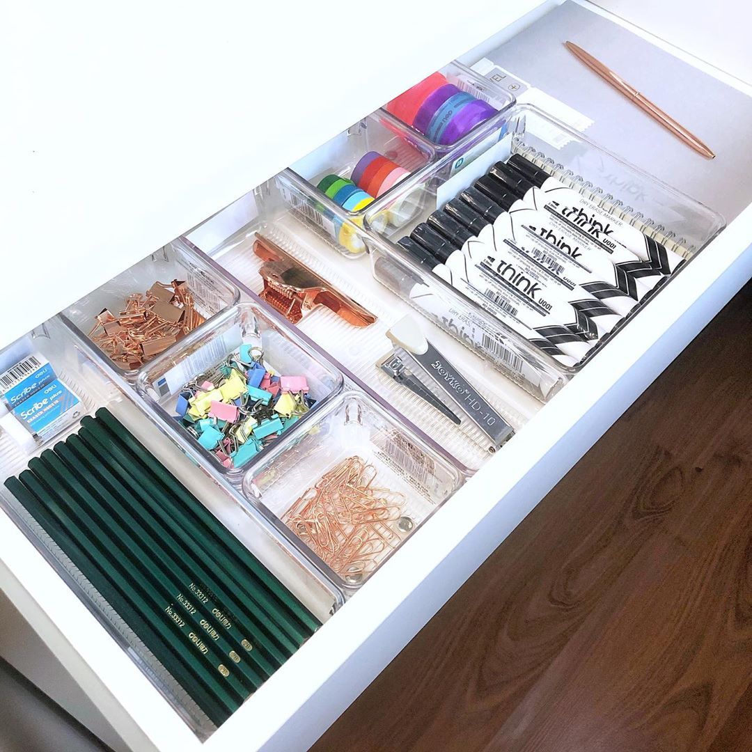 iDLiveSimply's tweet photo. We are ALWAYS here for color coordinated organization! 😍

📸: @professionalorganizerid

#iDesign #MyiDesign #iDLiveSimply #LiveSimply #organizingwithstyle #organized #organization #organizing #HomeOrganization #CleanHome #OrganizedHome https://t.co/25KCvtWe9e