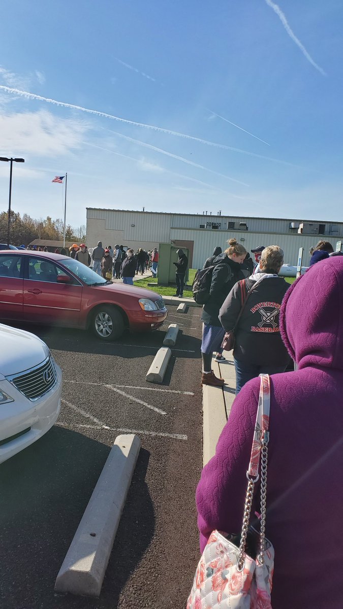 JeremySpacek's tweet photo. Line here in Montgomery County PA, worth the wait to vote!#ElectionDay https://t.co/lDLYxjaU1E