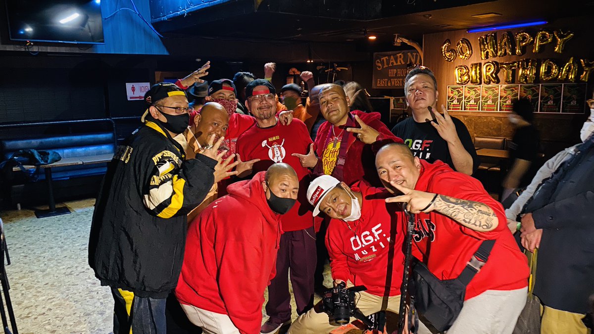 GDXakaSHU's tweet image. MC Hulk birthday live🍺💯🎂
還暦とは思えない若さ　笑
おめでとうございます
最高の夜でした🎉🎉

#GDXakaSHU #ogfmuzik #mchulk #gango #birthday #60th