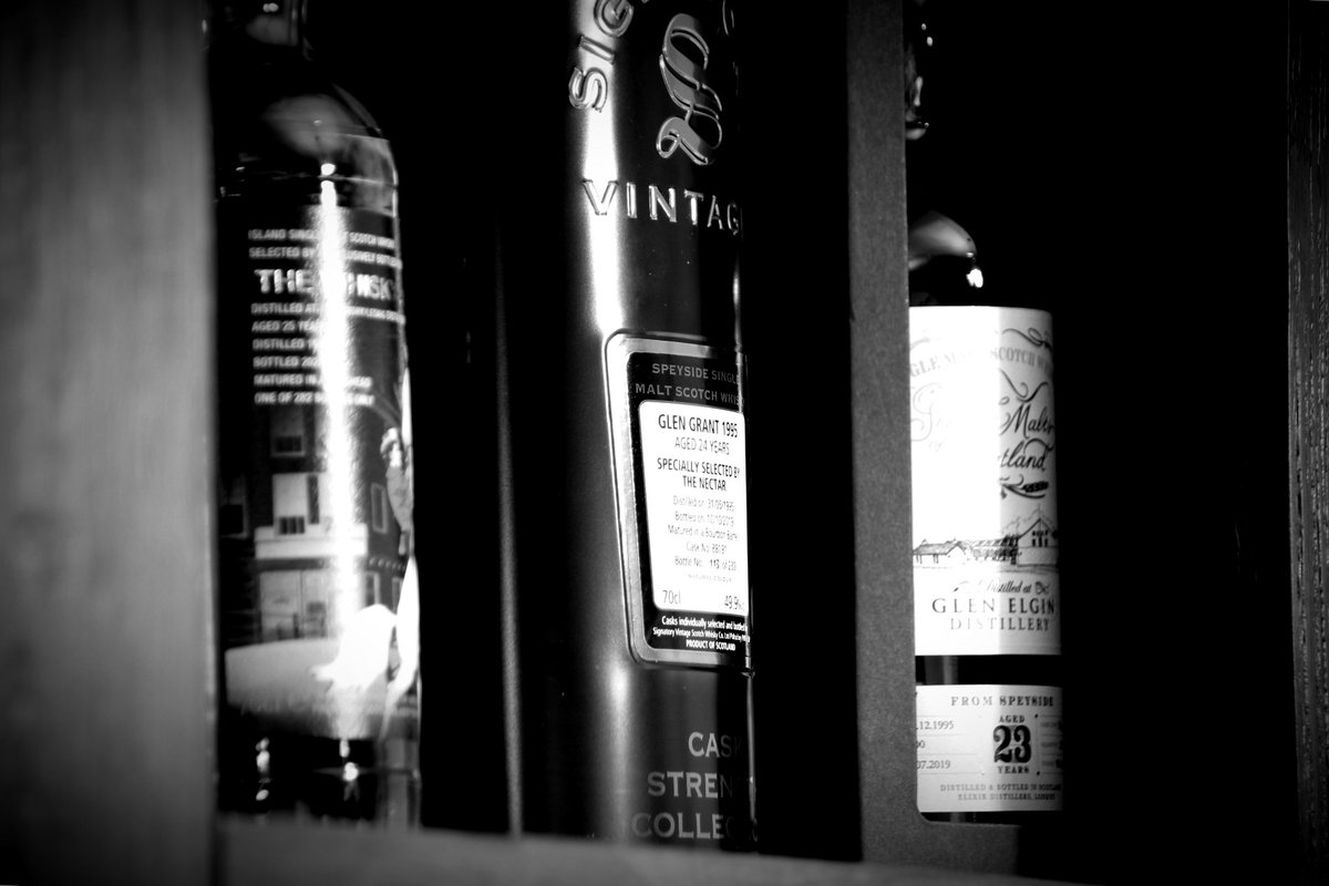 MaltSamples's tweet image. Part of the personal whisky collection

#glenelgin
#singlemaltsofscotland
#glengrant1995
#signatoryvintage
#caskstrengthcollection
#ledaig
#thewhiskyagency