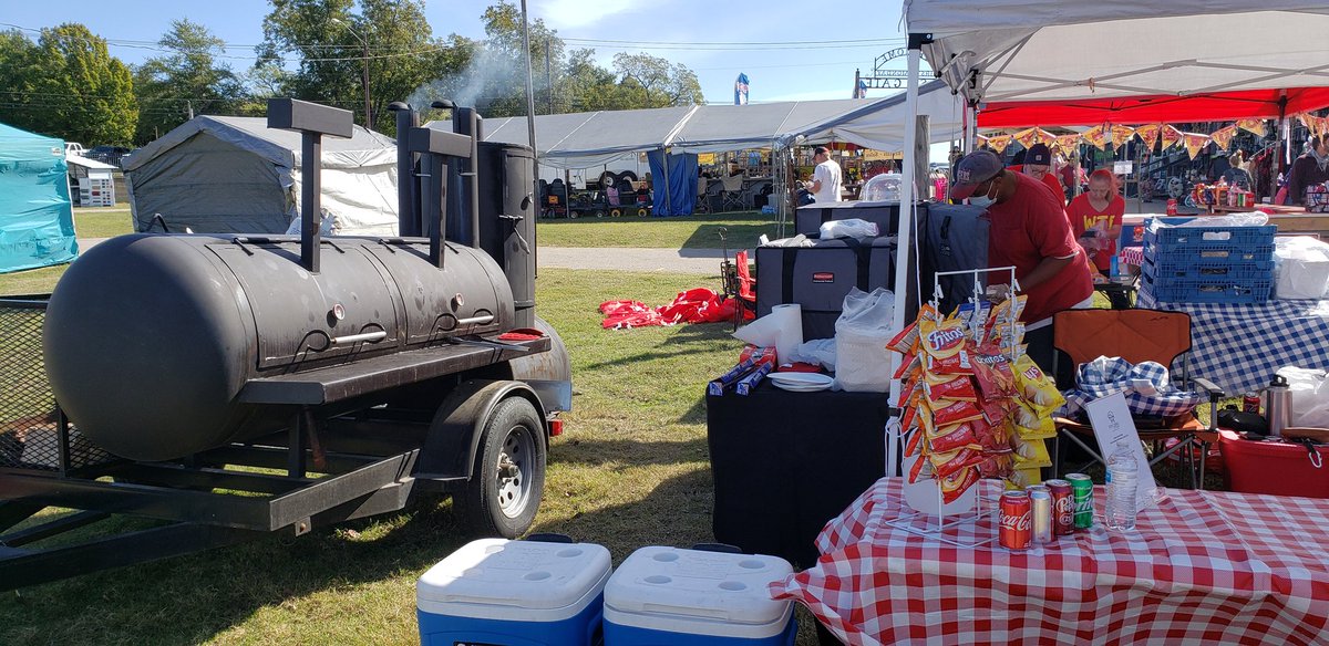 bbq_epic's tweet photo. This was a loooong weekend for us. All went very well ☺. #FirstMonday #SoldOutSunday https://t.co/mHjJWlmU56
