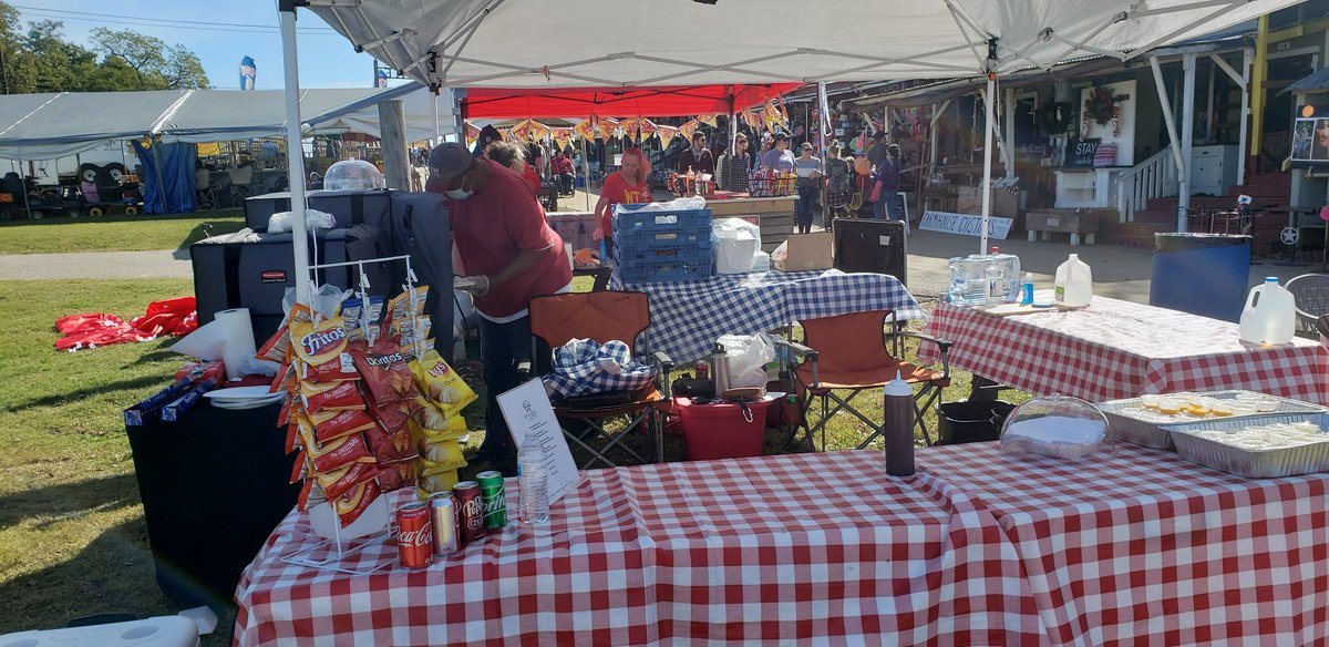 bbq_epic's tweet photo. This was a loooong weekend for us. All went very well ☺. #FirstMonday #SoldOutSunday https://t.co/mHjJWlmU56