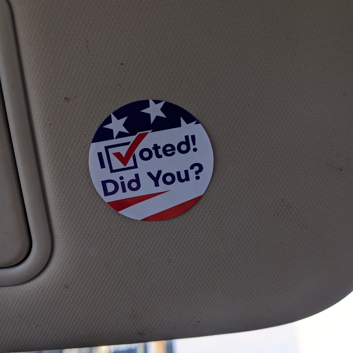 melly48's tweet photo. I voted! #2020Elections #VoteBlue2020 https://t.co/zgH2v2nli8