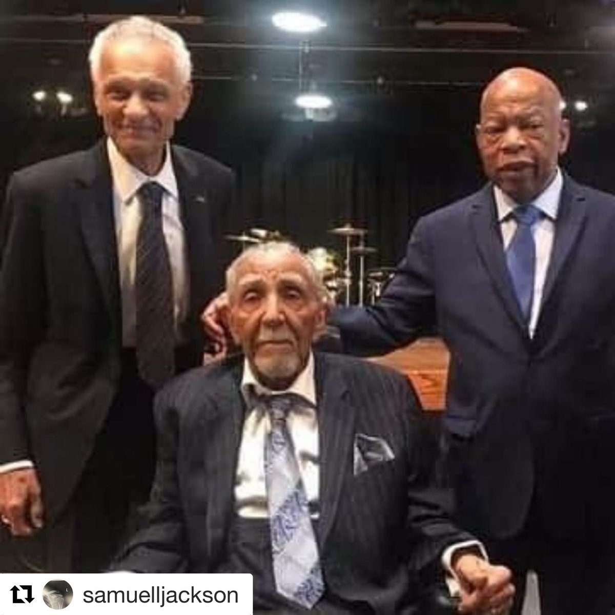 DaleDavis32's tweet photo. Vote! Do it for them. Today is very important! Donate to #racetothepoll https://t.co/jCXbtch4zD #JohnLewis #CTVivian #JosephELowery #gonebutnotforgotten #vote https://t.co/jmzMMqKGFy