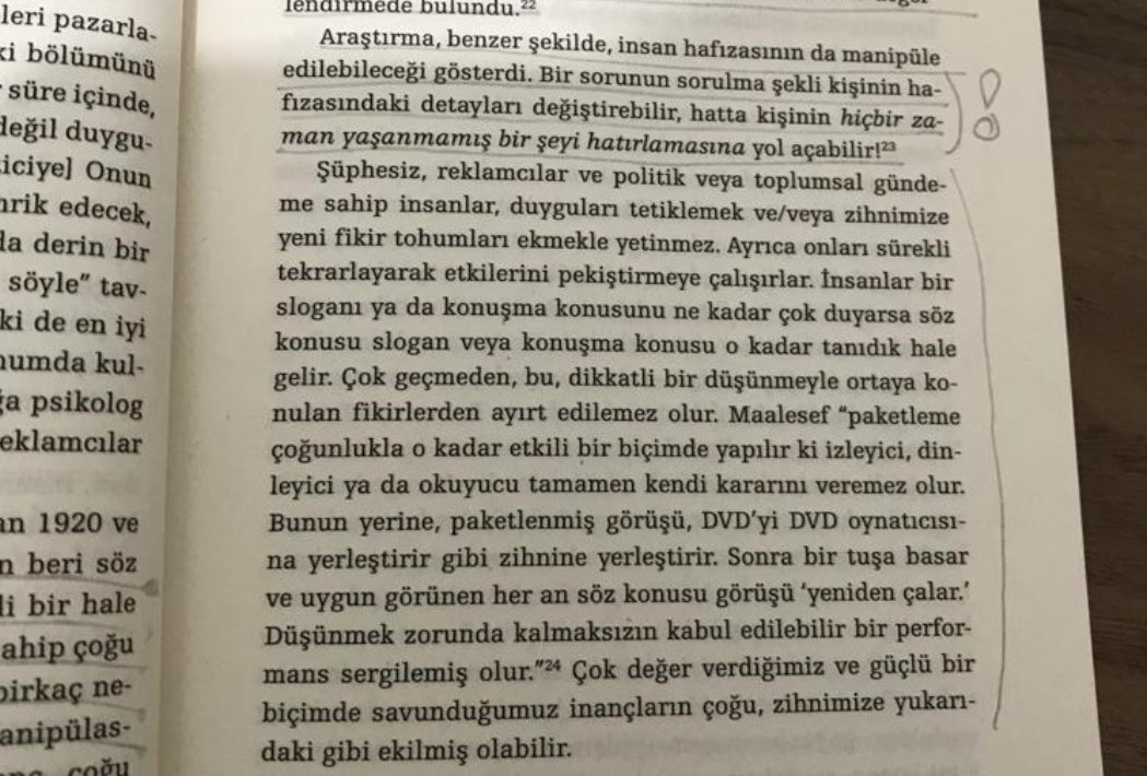 #eleştirelyönetim
#sdüsağlıkyönetimi
#eleştireldüşünce
İlk paragraf : "Ölümsüz olan insan ruhu (Pindoras gibi şairlerin söylemiyle Hades’te) idealar evreninde her şeyin bilgisine sahiptir ama bu dünyaya gelince unuttuğunun veya bildiğinin farkında olmaz"