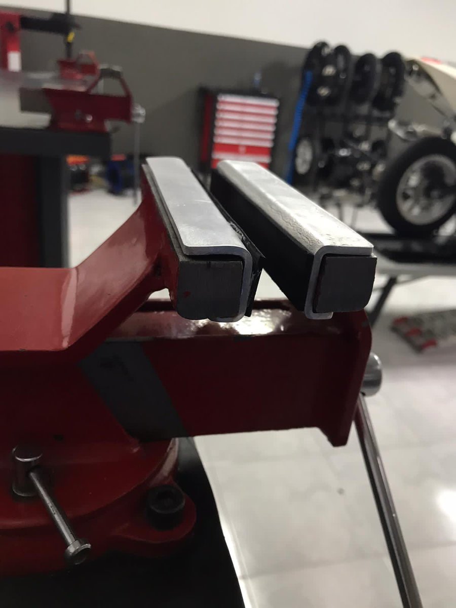 Nuestros alumnos trabajando para fabricar unas galteras, con las que podrán trabajar con piezas delicadas y evitar que se estropeen o se rallen. 

#mecanica #motociclismo #motor #motos #asparteam #aspar #ksb #ksbsport #valencia