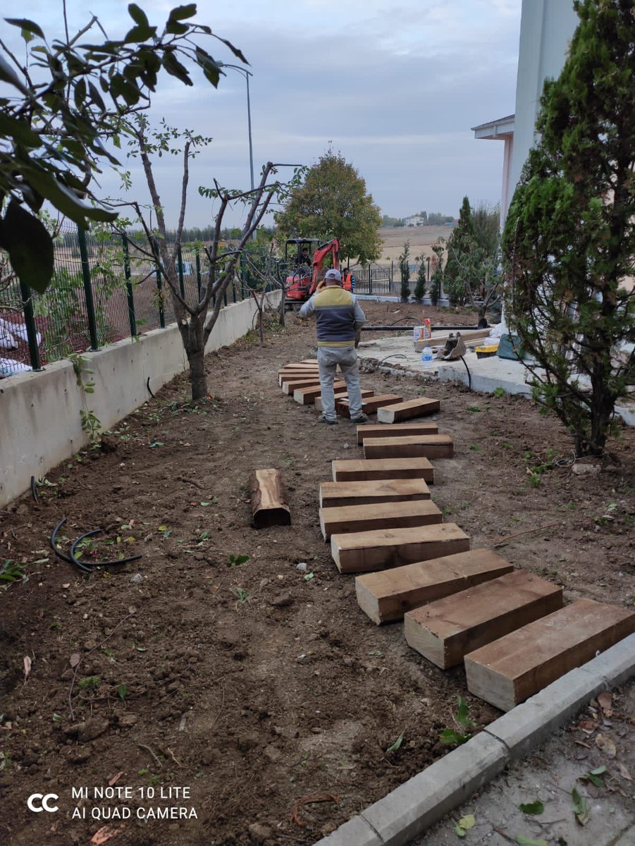 SULAMA_PEYZAJ's tweet photo. #landscapedesign #irrigation #HunterIndustries #waterconservation #smartirrigation #lightingdesign #FXLuminaire #irrigationbusiness  #Hunter_Ind https://t.co/yt9Oj7Tqb6 https://t.co/sqhu5oBiG1