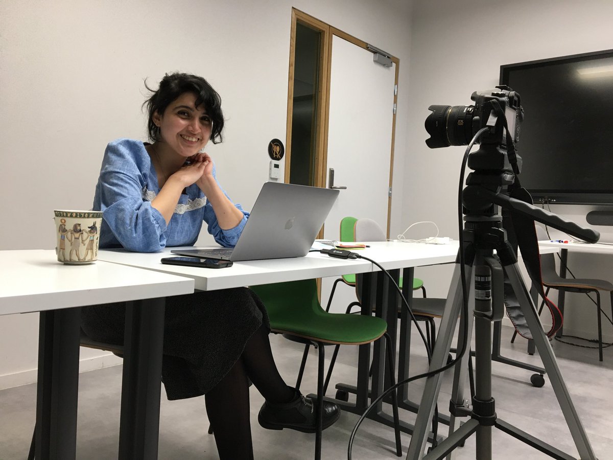 rejsmont's tweet image. The finest from ⁦@SynFlyLab⁩: ⁦@Ayaa_Gomaa⁩ getting ready to present at ⁦@DifParis⁩