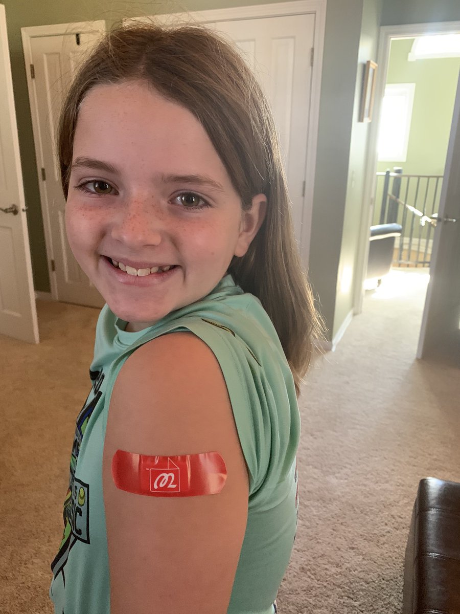 SheilaGalloro's tweet photo. Thank you Manish, the #FluShot whisperer at our #walgreens! It’s supposed to take 15 minutes and end with cheers from the waiting room right? @WalgreensNews @Walgreens https://t.co/2sHvtZCSgK