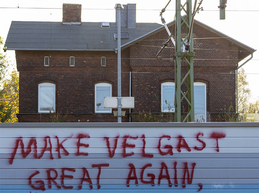 nordwandblick's tweet photo. Little America in Vorpommern: Make #Velgast great again …
#MV #mvtutgut #MecklenburgVorpommern #germany #pommern #mvp #aufnachmv #entdeckedeutschland #visitgermany #lebenwoandereurlaubmachen #slogan #makegreatagain #americaday #electionday #america #wallpaper #littleamerica https://t.co/Rl0lpDcsCH